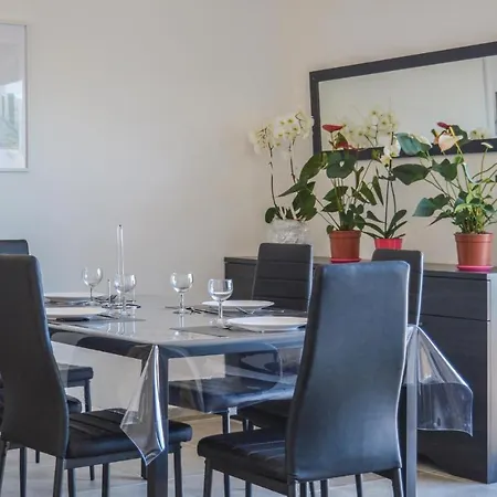 Stunning In Chiavari * Coti-Chiavari (Corsica)